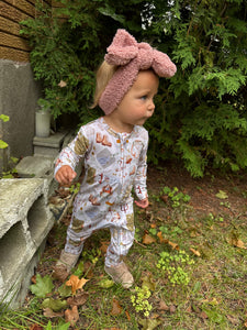 Fluffy pink Peach Tree Bow