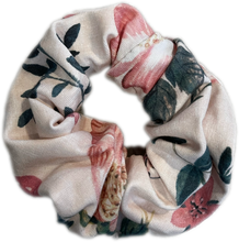 Load image into Gallery viewer, Spring Garden Scrunchie